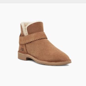 UGG MCKAY Boot NIB Size 11